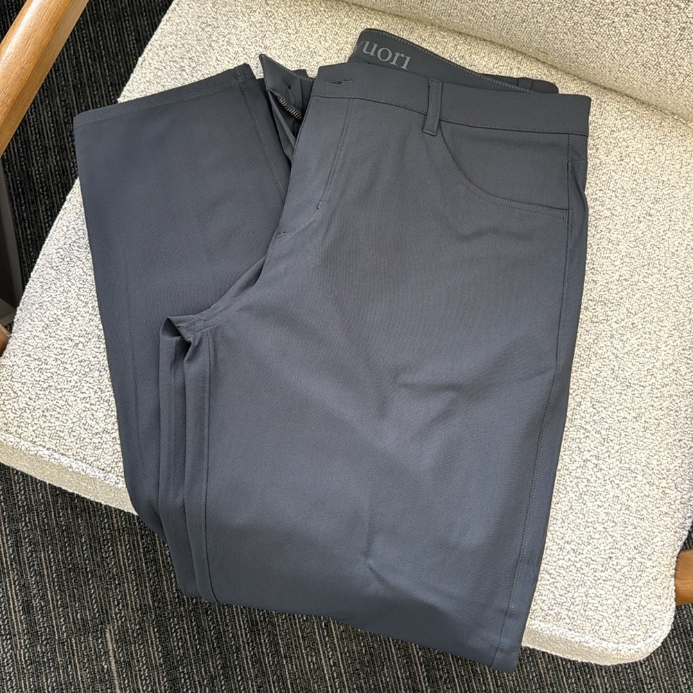 Vuori Men’s Cascade Tech Chino in gray. 36 in like new condition.